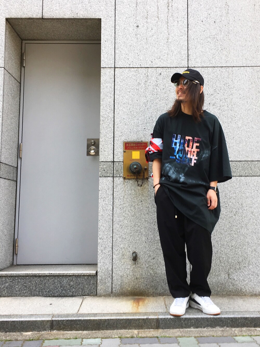 「夏、JUUN.J、adsr、gosharubchinskiy、WHITELAND BLACKBURN、バンダナ、笑顔、LHP、LHP名古屋」｜「Gosha Rubchinskiyの＜GOSHA RUBCHINSKIY × FILA＞ T-1 Mid（スニーカー、ホワイト系）」を使った、kazuya muraiさん（メンズ・168cm）の夏コーディネートの1枚目の写真