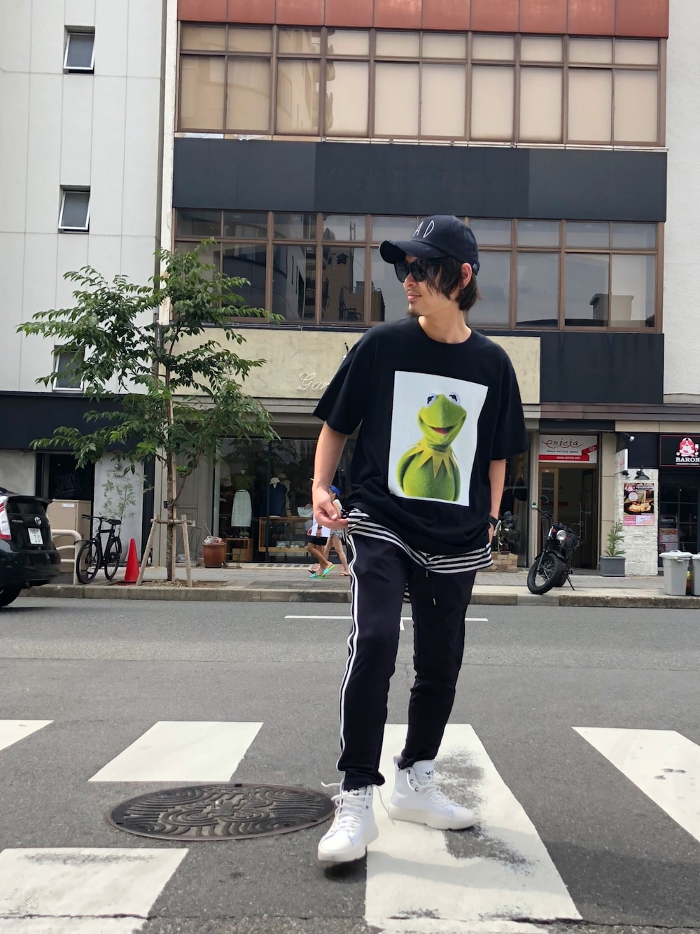 「LHP、レイヤードスタイル、Danke schon、スポーツミックス、Y-3、LHP名古屋、A.D.S.R.、AZS、WHITELAND BLACKBURN、夏のワントーンコーデ」｜「DANKE SCHONのDankeSchon/ダンケシェーン/SLIT TANKTOP（タンクトップ、その他）」を使った、kazuya muraiさん（メンズ・168cm）の夏コーディネートの1枚目の写真