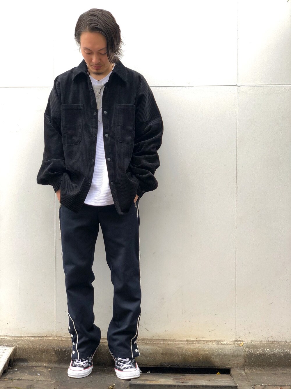 「ブラック、converse、LHP、Danke schon、シンプルコーデ、上野、aie、JWANDERSON、LHP上野」｜「JW Andersonのアイテム（スニーカー、ブラック系）」を使った、kazuya muraiさん（メンズ・168cm）の冬コーディネートの1枚目の写真