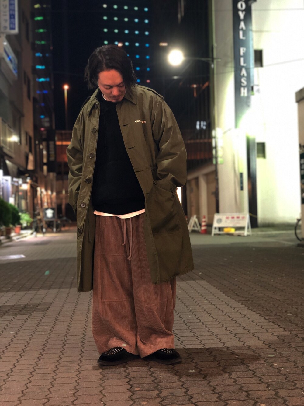 「ミリタリー、LHP、Danke schon、古着MIX、冬、上野、PALM ANGELS、VANHOYDEN、LHP上野」｜「L.H.PのVAN HOYDEN/ヴァンホイデン/VINTAGE ARMY COAT3（モッズコート、グリーン系）」を使った、kazuya muraiさん（メンズ・168cm）の冬コーディネートの1枚目の写真