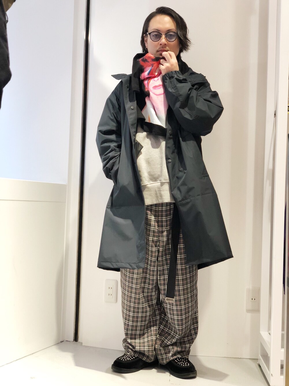 「ストール、LHP、チェックパンツ、冬、HELMUT LANG、WHITELAND BLACKBURN、ihnomuhnit、LHP上野、スタッフセンバツ」｜「FLAGSTUFFのアイテム（パンツ、その他）」を使った、kazuya muraiさん（メンズ・168cm）の冬コーディネートの1枚目の写真