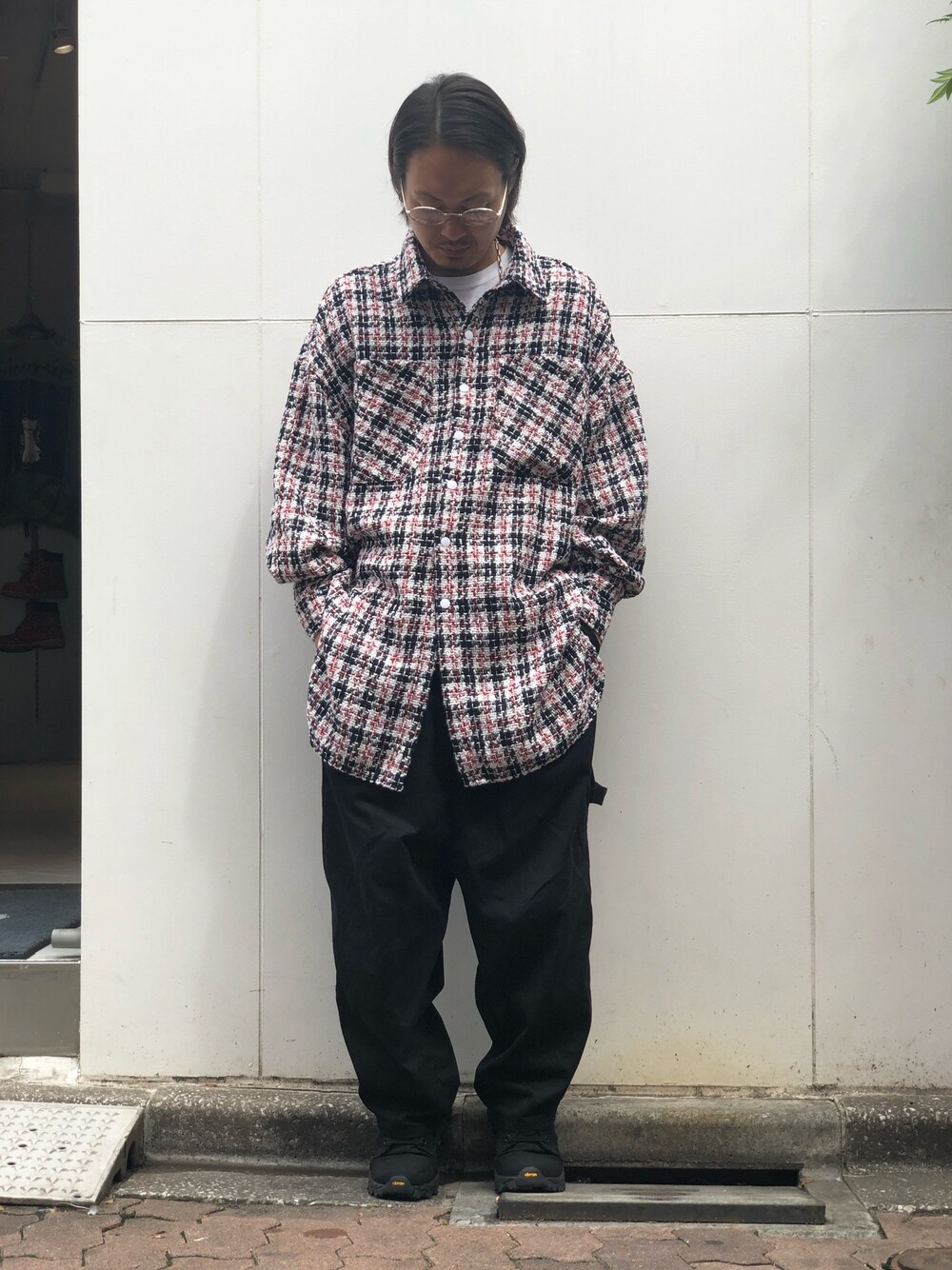 「秋のコーデ、LHP、yohjiyamamoto、Danke schon、シンプルコーデ、カジュアルコーデ、今日のコーデ、上野、KIDILL、LHP上野」｜「DANKE SCHONのDankeSchon/ダンケシェーン/ネックスリットツイードチェックシャツ（シャツ/ブラウス、ホワイト系）」を使った、kazuya muraiさん（メンズ・168cm）の秋コーディネートの1枚目の写真