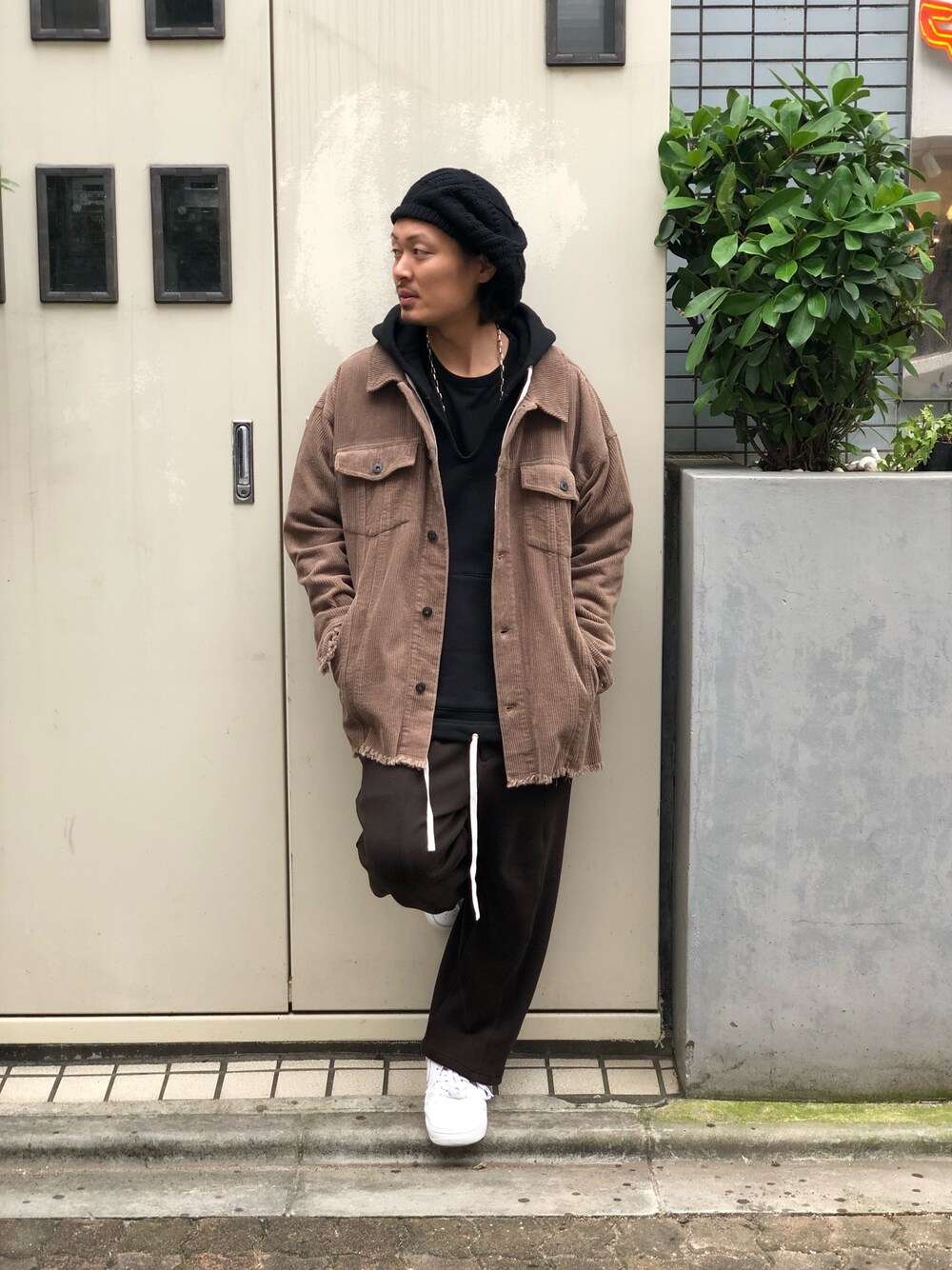 「古着、LHP、Danke schon、ブラウン、ゆるコーデ、秋、上野、blackweirdos、LHP上野」｜「DANKE SCHONのDankeSchon/ダンケシェーン/コーデュロイジャケット（ブルゾン、ベージュ系）」を使った、kazuya muraiさん（メンズ・168cm）の秋コーディネートの1枚目の写真