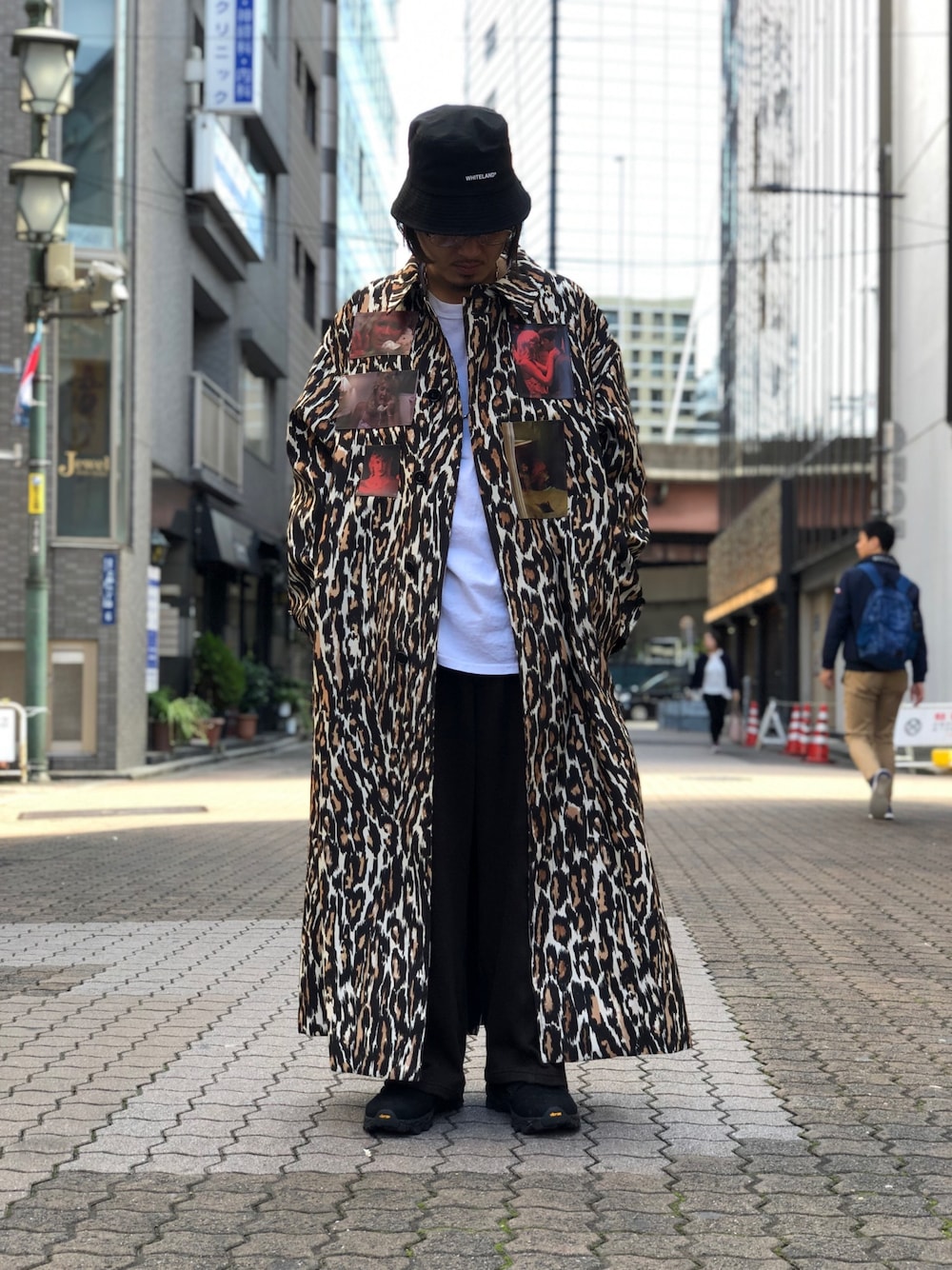 「LHP、yohjiyamamoto、ひょう柄、アニマル柄、RAF SIMONS、上野、秋冬コーデ、blackweirdos、LHP上野、wearhalloween2019」｜「WHITELANDのWHITELAND/ホワイトランド/HAT（ハット、ブラック系）」を使った、kazuya muraiさん（メンズ・168cm）の秋コーディネートの1枚目の写真