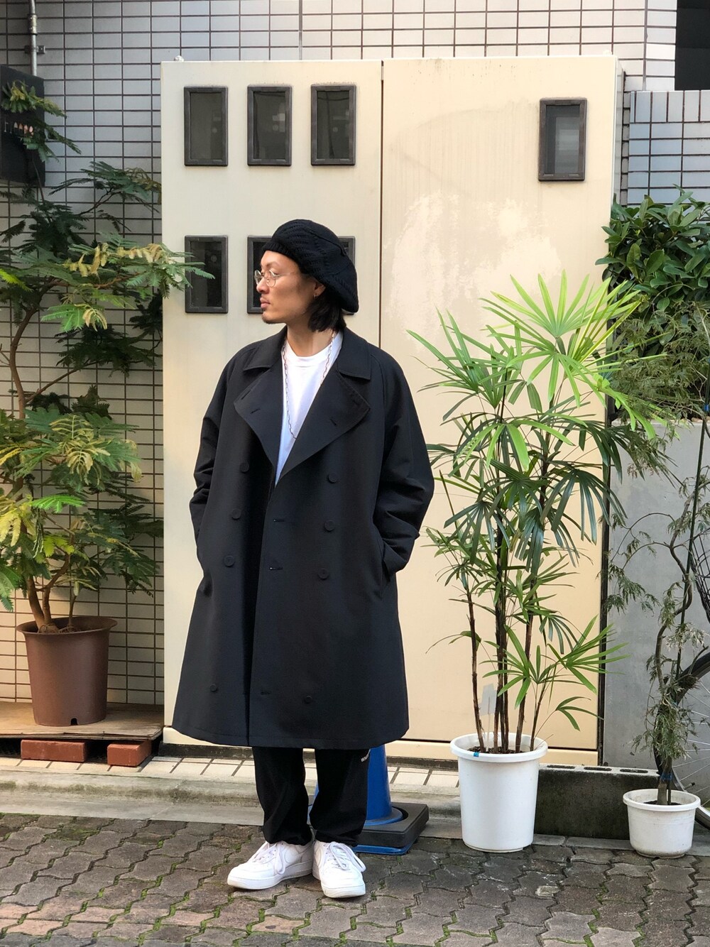 「シンプル、NIKE、秋のコーデ、LHP、Danke schon、上野、WHITELAND BLACKBURN、blackweirdos、kudos、LHP上野」｜「WHITELANDのWHITELAND/ホワイトランド/LAYER PANTS(パンツ)（その他パンツ、ブラック系）」を使った、kazuya muraiさん（メンズ・168cm）の秋コーディネートの1枚目の写真