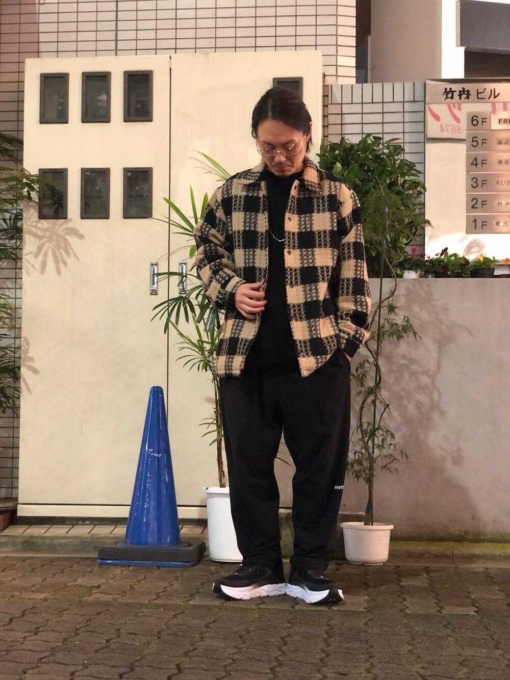 「LHP、冬コーデ、Danke schon、ブラウン、秋、上野、WHITELAND BLACKBURN、LHP上野」｜「DANKE SCHONのDankeSchon/ダンケシェーン/ウールコーチジャケット（ブルゾン、ベージュ系）」を使った、kazuya muraiさん（メンズ・168cm）の秋コーディネートの1枚目の写真