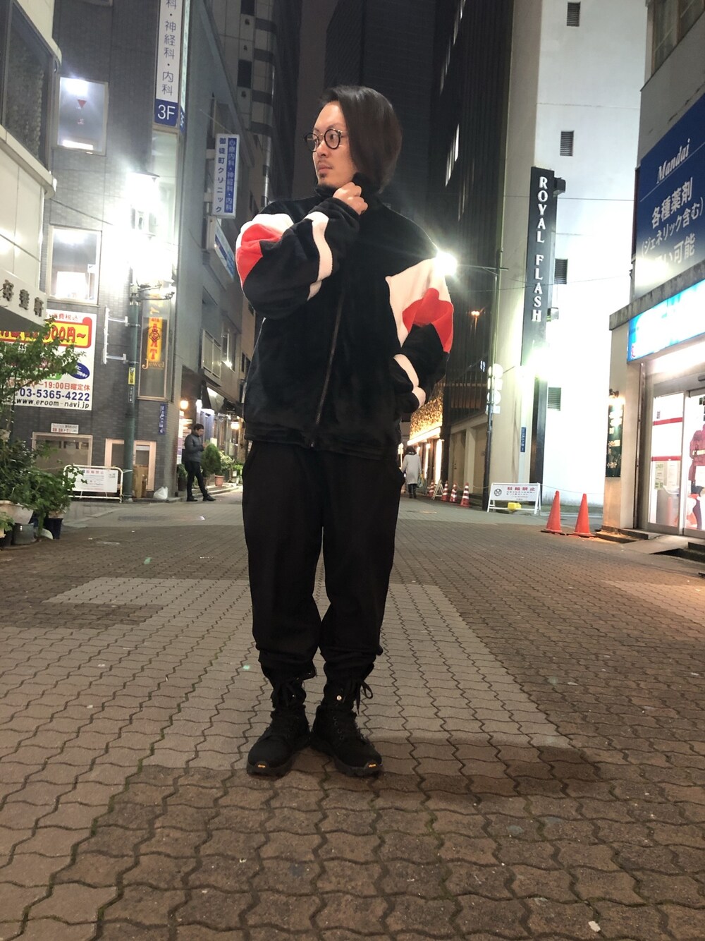 「LHP、Danke schon、キレイめ、スポーティー、シンプルコーデ、上野、冬のコーデ、LHP上野、年末WEAR感謝祭」｜「DANKE SCHONのDankeSchon/ダンケシェーン/ボアブルゾン（ブルゾン、ブラック系）」を使った、kazuya muraiさん（メンズ・168cm）の冬コーディネートの1枚目の写真