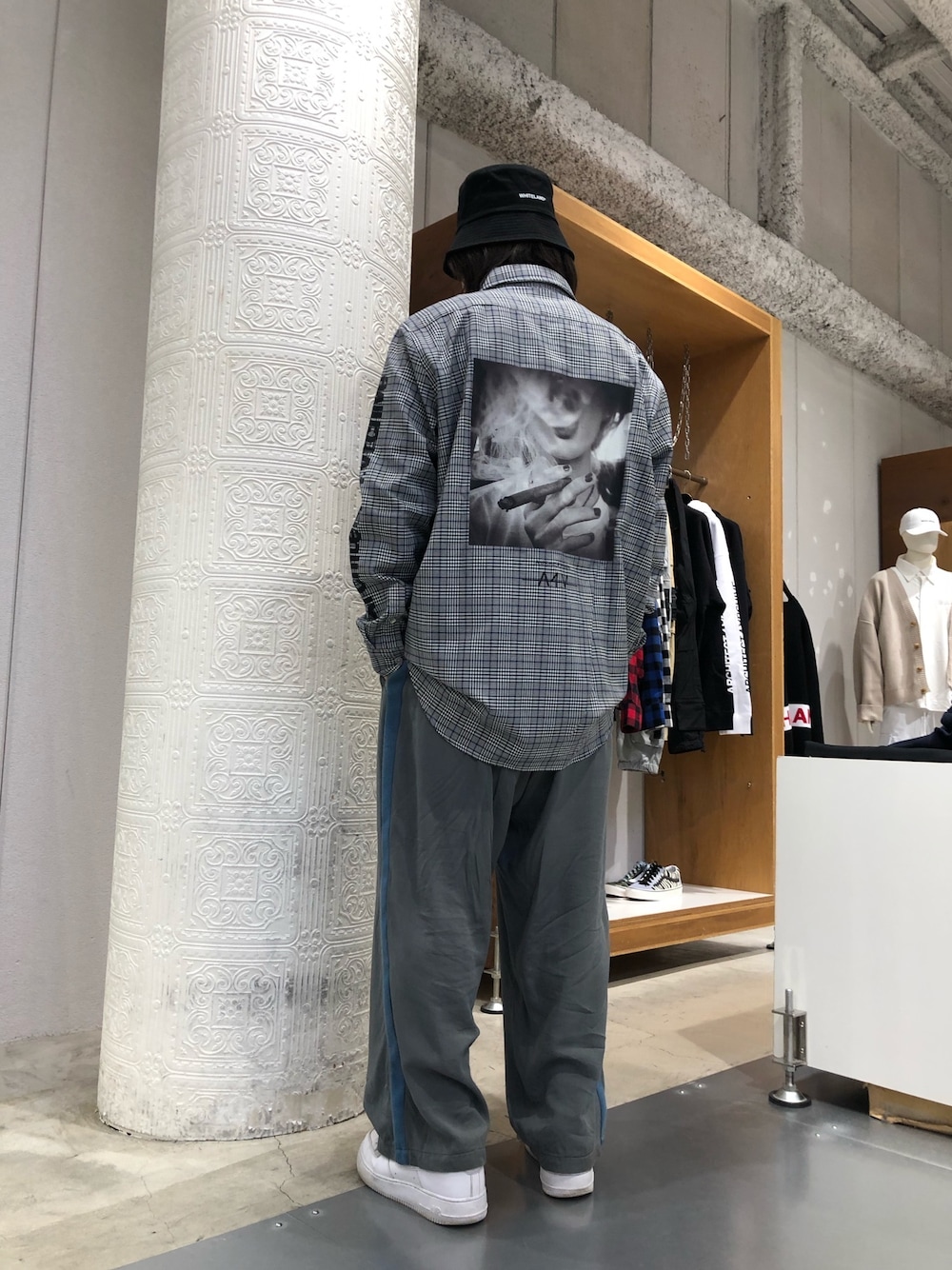 「チェック、グレー、LHP、名古屋、コーチジャケット、LHP名古屋、WHITELAND BLACKBURN、A4A」｜「WHITELANDのWHITELAND/ホワイトランド/HAT（ハット、ブラック系）」を使った、kazuya muraiさん（メンズ・168cm）の春コーディネートの1枚目の写真