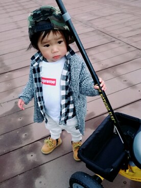「GAP（ギャップ）のアイテム（ノーカラージャケット）」を使った、аотмайさん（キッズ・70cm）の冬コーディネート