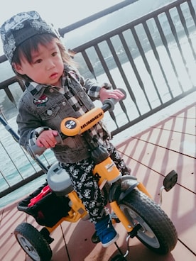 「RAD CUSTOM（ラッドカスタム）のアイテム（ジャケット/アウター）」を使った、аотмайさん（キッズ・70cm）の春コーディネート