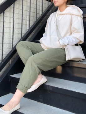 「NOWOS（ノーウォス）のアイテム」を使った、shihoさん（レディース・155cm）の春コーディネート