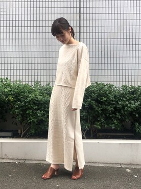 「ケーブルニット」｜「アイテム（サンダル）」を使った、藤井さん（レディース・166cm）の秋コーディネート