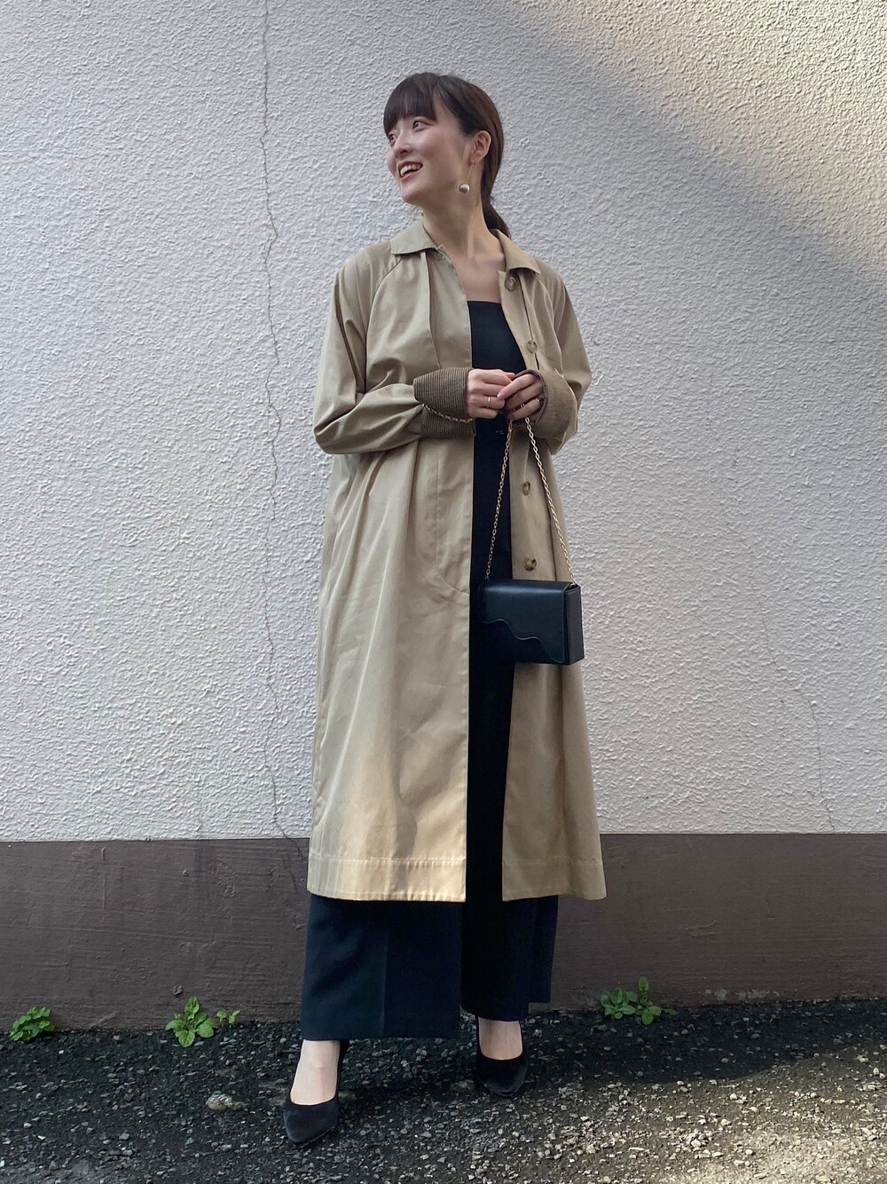 「チェック、コート、アウター、ベージュ、リバーシブル、フォーマル、結婚式、オケージョン、パンツドレス、ラグナムーン(LAGUNAMOON)」｜「LAGUNAMOONのステンカラーリバーシブルチェックコート（ステンカラーコート、ベージュ系）」を使った、藤井さん（レディース・166cm）の秋コーディネートの1枚目の写真