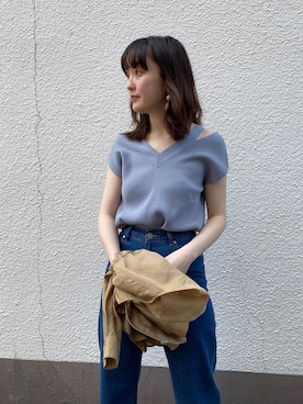 「ブルーニット」｜「アイテム（アクセサリー）」を使った、藤井さん（レディース・166cm）の春コーディネート