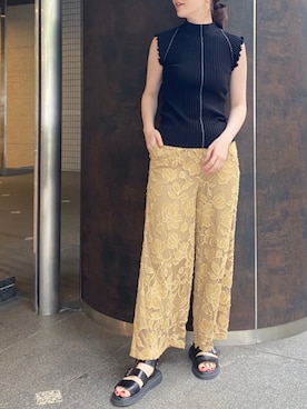 「フラワーパンツ」｜藤井さん（レディース・166cm）の夏コーディネート