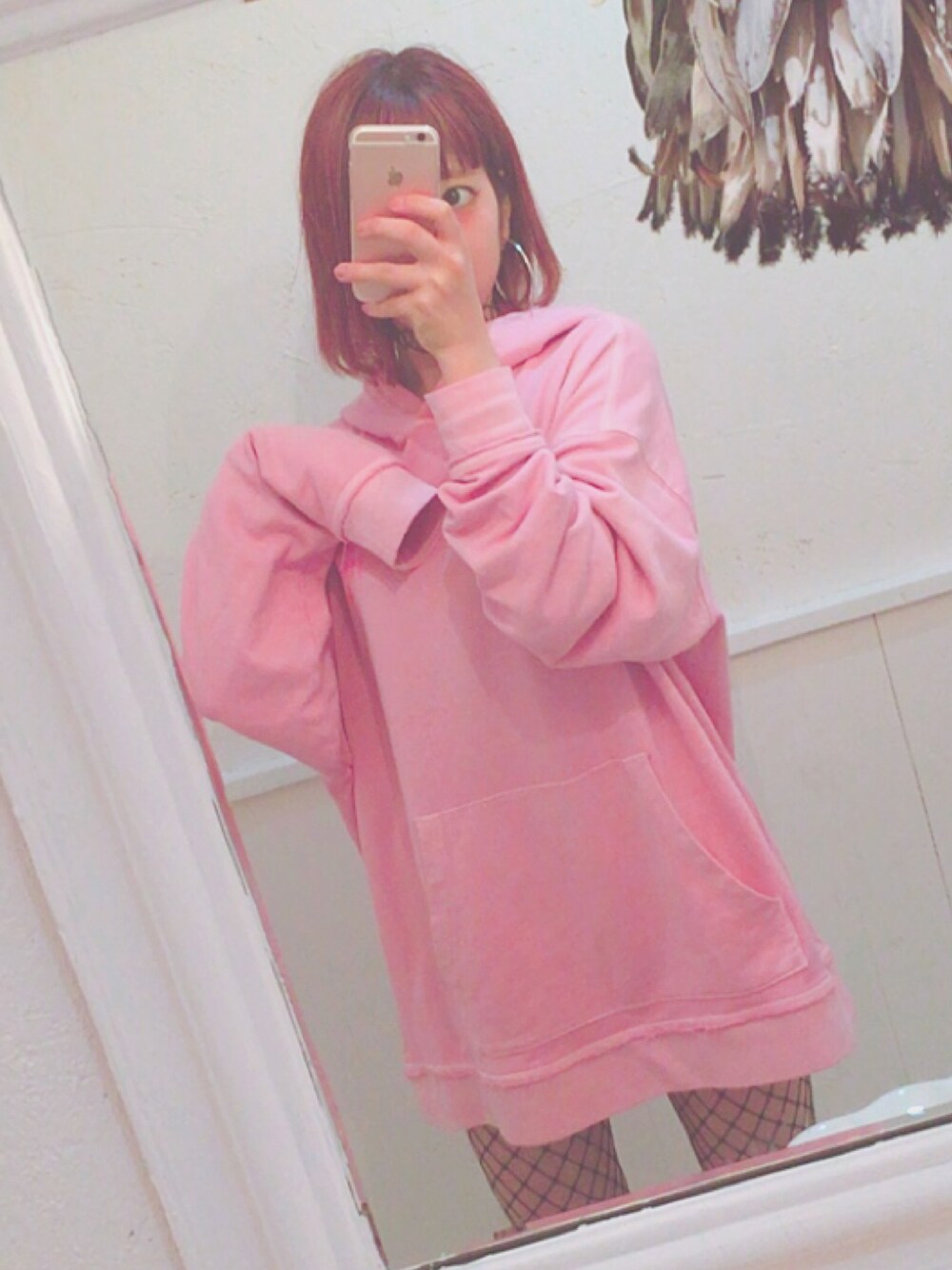 「fashion、ビッグシルエット、パーカー、ピンク」｜「koreaのアイテム（パーカー、ピンク系）」を使った、rinasuさん（レディース・163cm）の春コーディネートの1枚目の写真