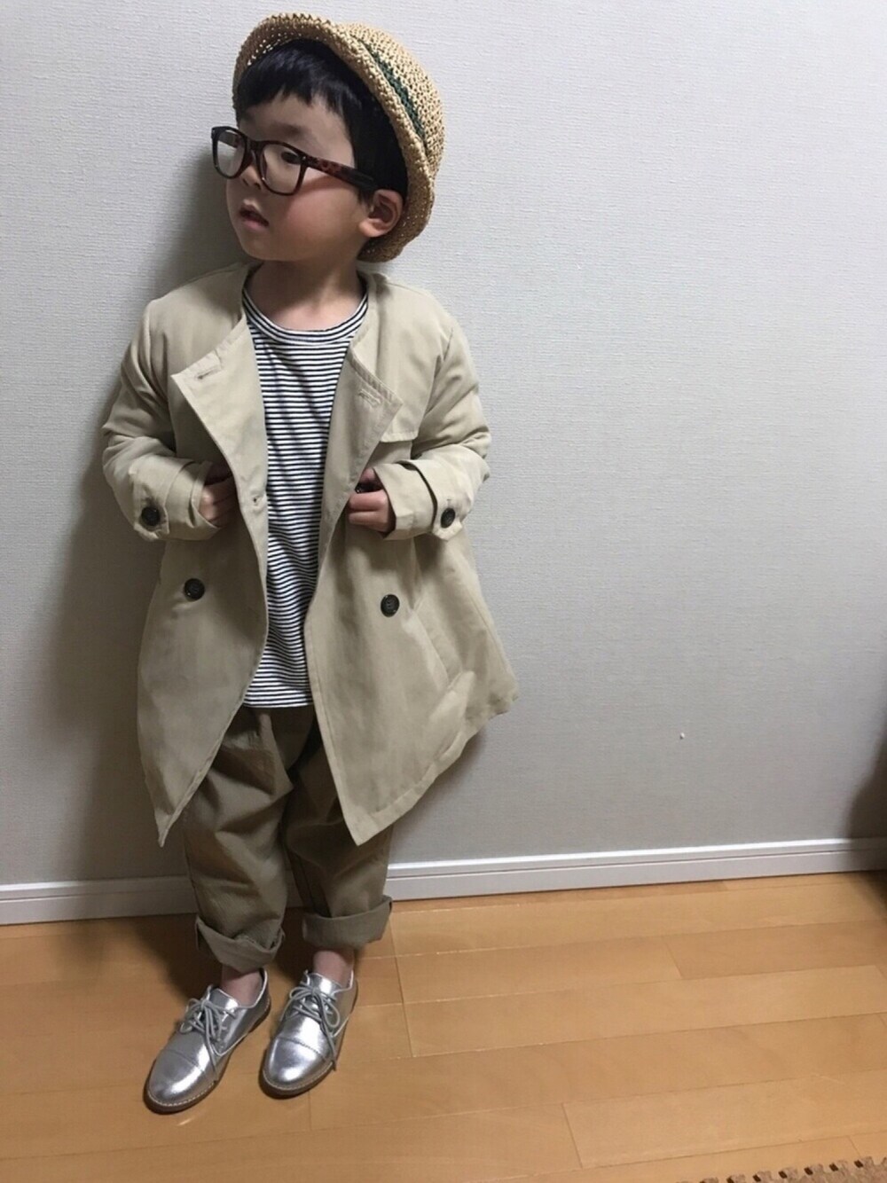 「キッズコーデ、おとこのこ、春コーデ、manmaru.a、ボーダートップス、トレンチコート」｜「manmaru.aのアイテム（帽子、ベージュ系）」を使った、Kiii☆Soooさん（キッズ・100cm）の春コーディネートの1枚目の写真