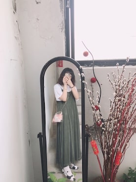 「Maison de FLEUR（メゾンドフルール）のアイテム（財布/小物）」を使った、フラワー 花さん（レディース・162cm）の夏コーディネート
