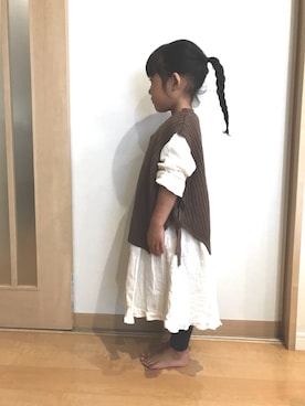 「devirock（デビロック）のアイテム（ベスト）」を使った、mini pepeさん（キッズ・100cm）の秋コーディネート
