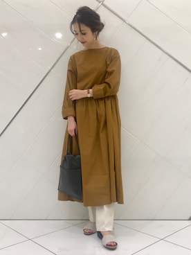 「URBAN RESEARCH DOORS（アーバンリサーチドアーズ）のハイライズデニムパンツ（デニムパンツ）」を使った、井上　裕美さん（レディース・158cm）の春コーディネート