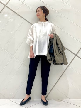 「アーバンリサーチドアーズ」｜「アイテム（ミリタリージャケット）」を使った、井上　裕美さん（レディース・158cm）の春コーディネート