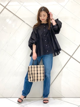 「URBAN RESEARCH DOORS（アーバンリサーチドアーズ）のハイライズデニムパンツ（デニムパンツ）」を使った、井上　裕美さん（レディース・158cm）の春コーディネート