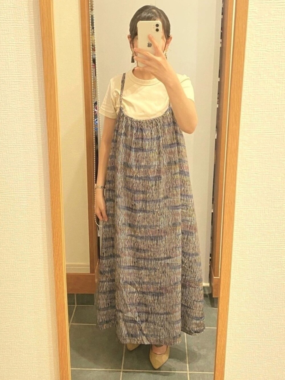 「キャミワンピ、秋と夏」｜「BEAUTY&YOUTH UNITED ARROWSの【別注】＜TOWN＞レーヨンプリント キャミワンピース（ワンピース、その他）」を使った、ぴっぴさん（レディース・157cm）の秋コーディネートの1枚目の写真
