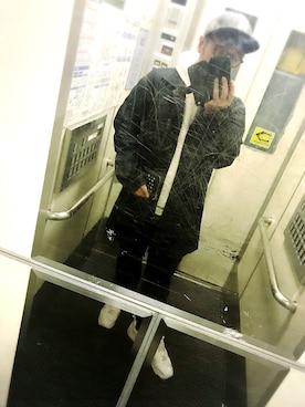 「JIMMY CHOO（ジミーチュウ）のアイテム（財布/小物）」を使った、こーくんさん（メンズ・171cm）の春コーディネート