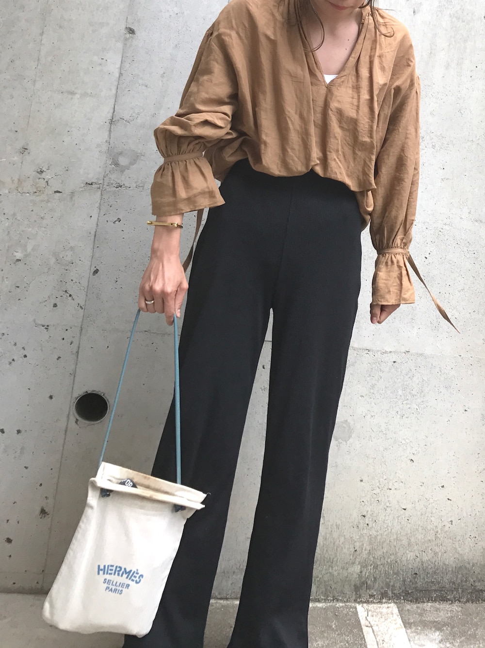 コーデのアクセントに♪【HERMES】ショルダーバッグ アリーヌ 210.jpg