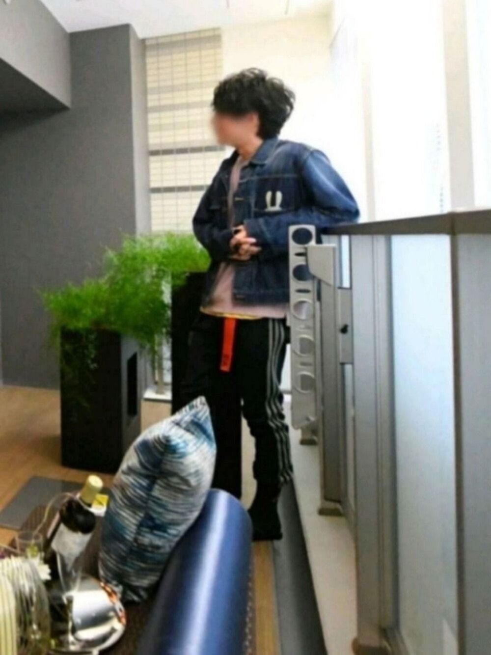 CUNEのデニムジャケットを使ったメンズ人気ファッションコーディネート