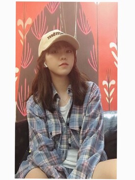 「YSL（ワイエスエル）のアイテム（トップス）」を使った、咕吱喵呜さん（レディース・157cm）の春コーディネート