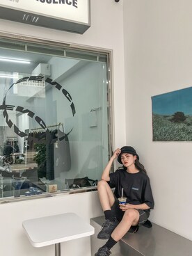 「SMGのアイテム」を使った、tingさん（レディース・171cm）の秋コーディネート