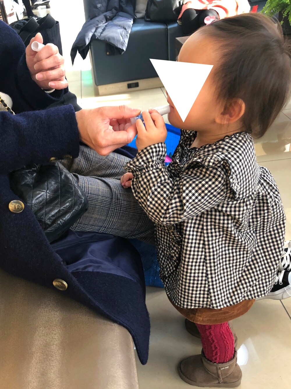 「カジュアル、kids、おんなのこコーデ、プチプラコーデ、キッズコーデ、ZARA、UNIQLO、コーデュロイ、西松屋、1歳」｜「ZARA KIDSのアイテム（シャツ/ブラウス、ブラック系）」を使った、co_riさん（キッズ・80cm）の冬コーディネートの1枚目の写真