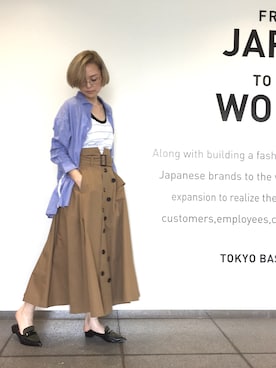 「Ameri（アメリ）のアイテム（スカート）」を使った、Shizuka Natoriさん（レディース・165cm）の夏コーディネート