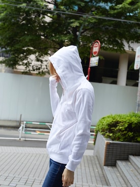 「TOMS（トムス）のアイテム」を使った、Shizuka Natoriさん（レディース・165cm）の夏コーディネート