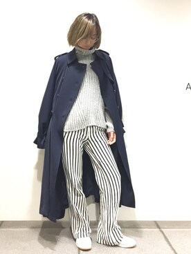「Ameri（アメリ）のアイテム（トレンチコート）」を使った、Shizuka Natoriさん（レディース・165cm）の秋コーディネート
