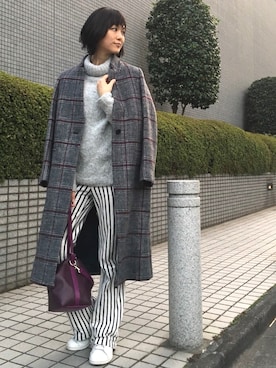 「STUDIOUS（ステュディオス）のアイテム（チェスターコート）」を使った、Shizuka Natoriさん（レディース・165cm）の秋コーディネート