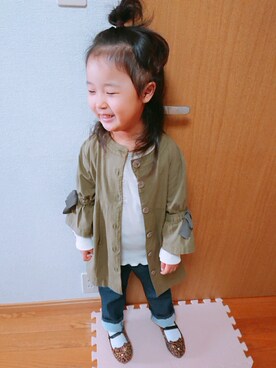 「apres les cours（アプレレクール）のアイテム（シャツワンピース）」を使った、27coさん（キッズ・110cm）の冬コーディネート