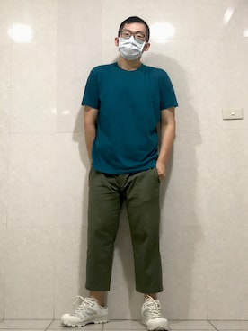 「inov-8（イノヴェイト）のアイテム（シューズ）」を使った、Axさん（メンズ・177cm）の秋コーディネート