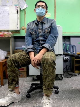 「inov-8（イノヴェイト）のアイテム（シューズ）」を使った、Axさん（メンズ・177cm）の秋コーディネート