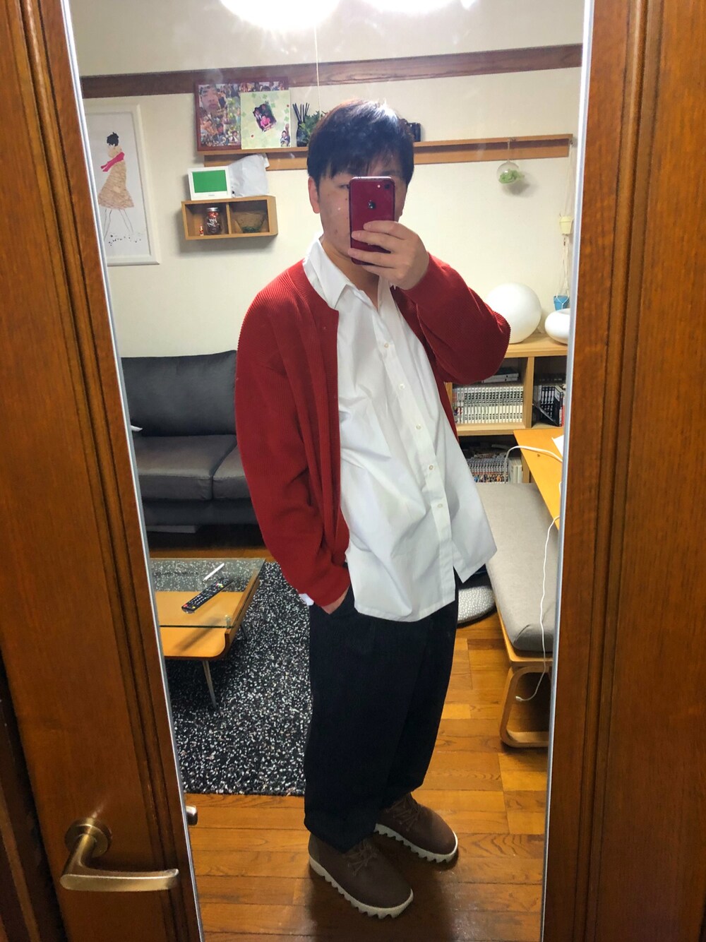 「クリスマスっぽい」｜「AURALEEの＜AURALEE（オーラリー）＞ RIB CARDIGAN（カーディガン/ボレロ、レッド系）」を使った、カーボンさん（メンズ・173cm）の冬コーディネートの1枚目の写真