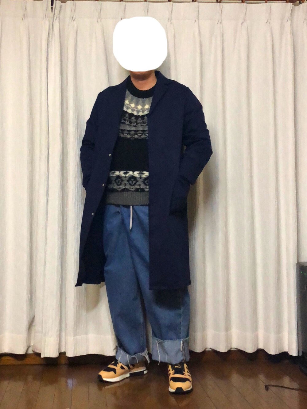 「JOHN MASON SMITHのアイテム（ニット/セーター、ブラック系）」を使った、カーボンさん（メンズ・173cm）の冬コーディネートの1枚目の写真