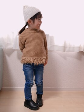 「petit main（プティマイン）のアイテム（ニット/セーター、ブラウン系）」を使った、やましぃさん（キッズ・100cm）の春コーディネート