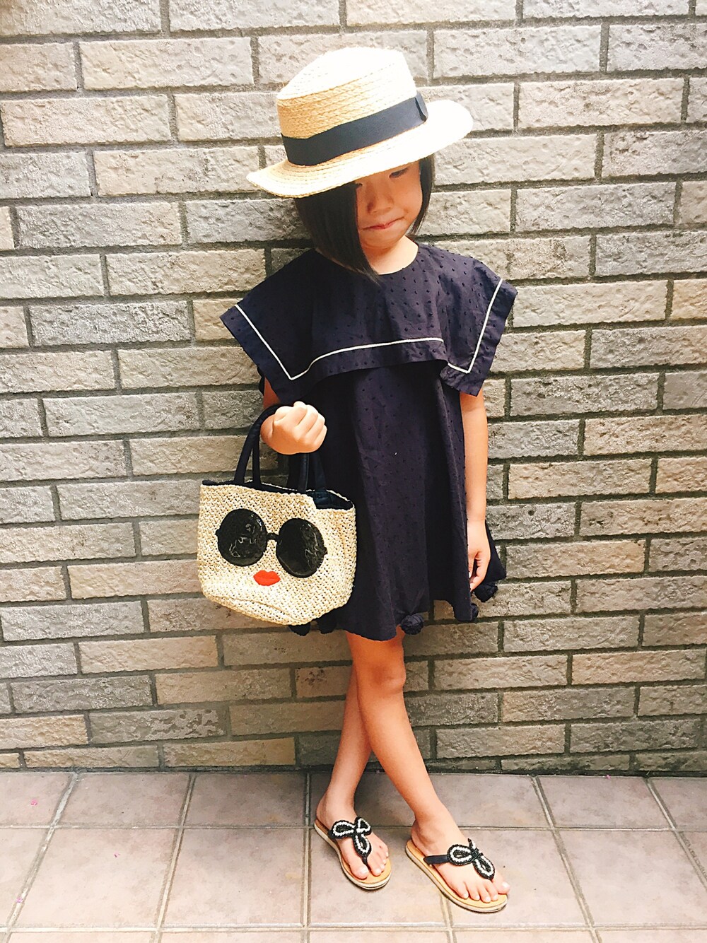 「夏のワントーンコーデ、キッズファッション、6歳」｜「meltのアイテム（ワンピース、ブラック系）」を使った、fusaさん（キッズ・110cm）の夏コーディネートの1枚目の写真