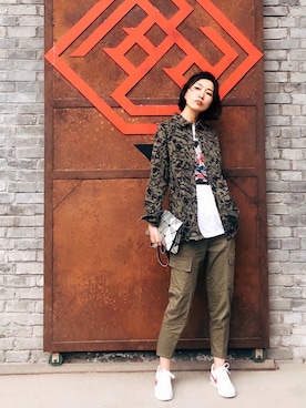 「Inside（インサイド）のアイテム」を使った、MC babybearさん（レディース・165cm）の春コーディネート