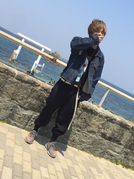 「COMME des GARCONS HOMME DEUX（コムデギャルソンオムドゥ）のアイテム（スラックス）」を使った、TAMONさん（メンズ・173cm）の春コーディネート