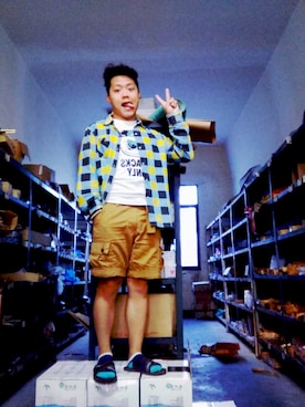 「Levi's（リーバイス）のアイテム（その他シューズ）」を使った、TCRさん（メンズ・170cm）の秋コーディネート