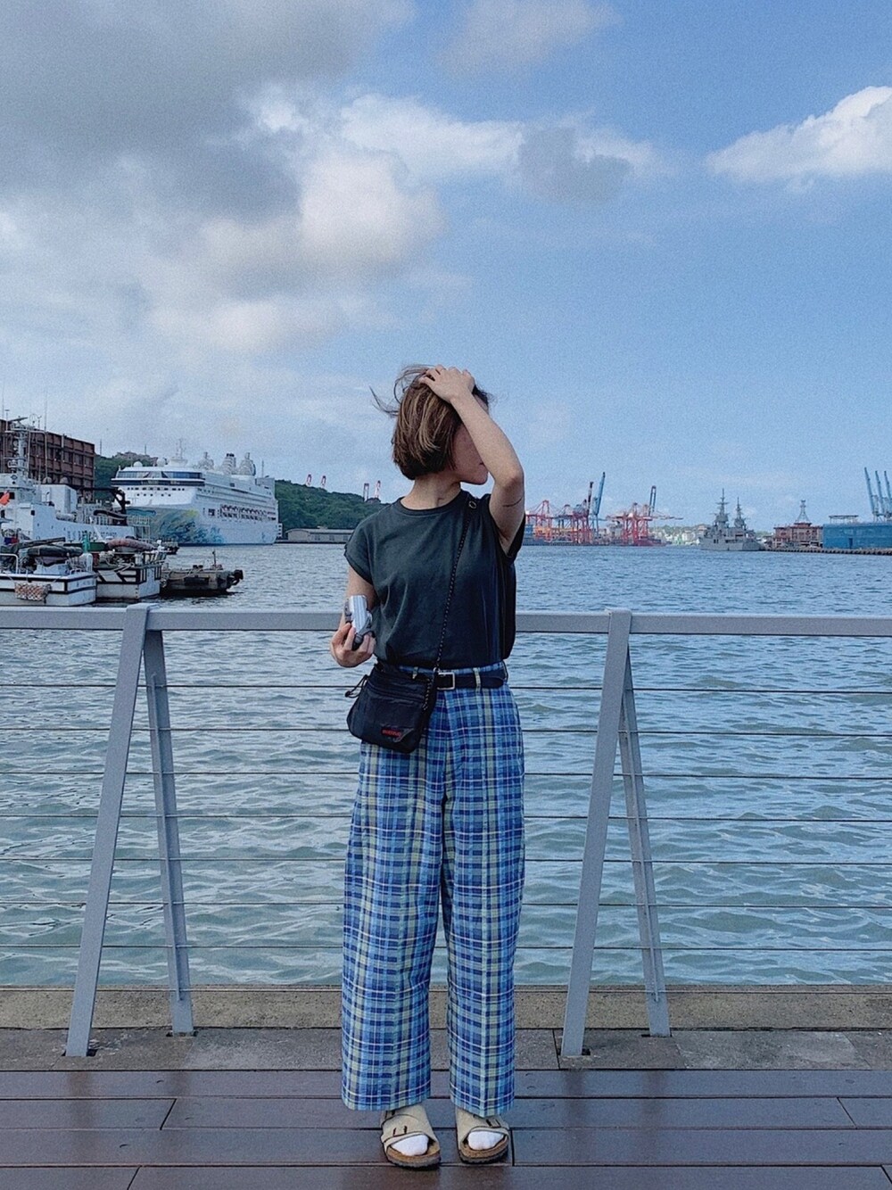 「Keelung、Taiwan、TAIPEI」｜「BEAMS BOYのアイテム（トップス、グレー系）」を使った、Zさん（レディース・161cm）の夏コーディネートの1枚目の写真