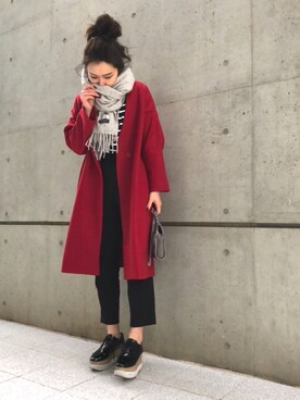 マフラーを使った 赤コート の人気ファッションコーディネート Wear