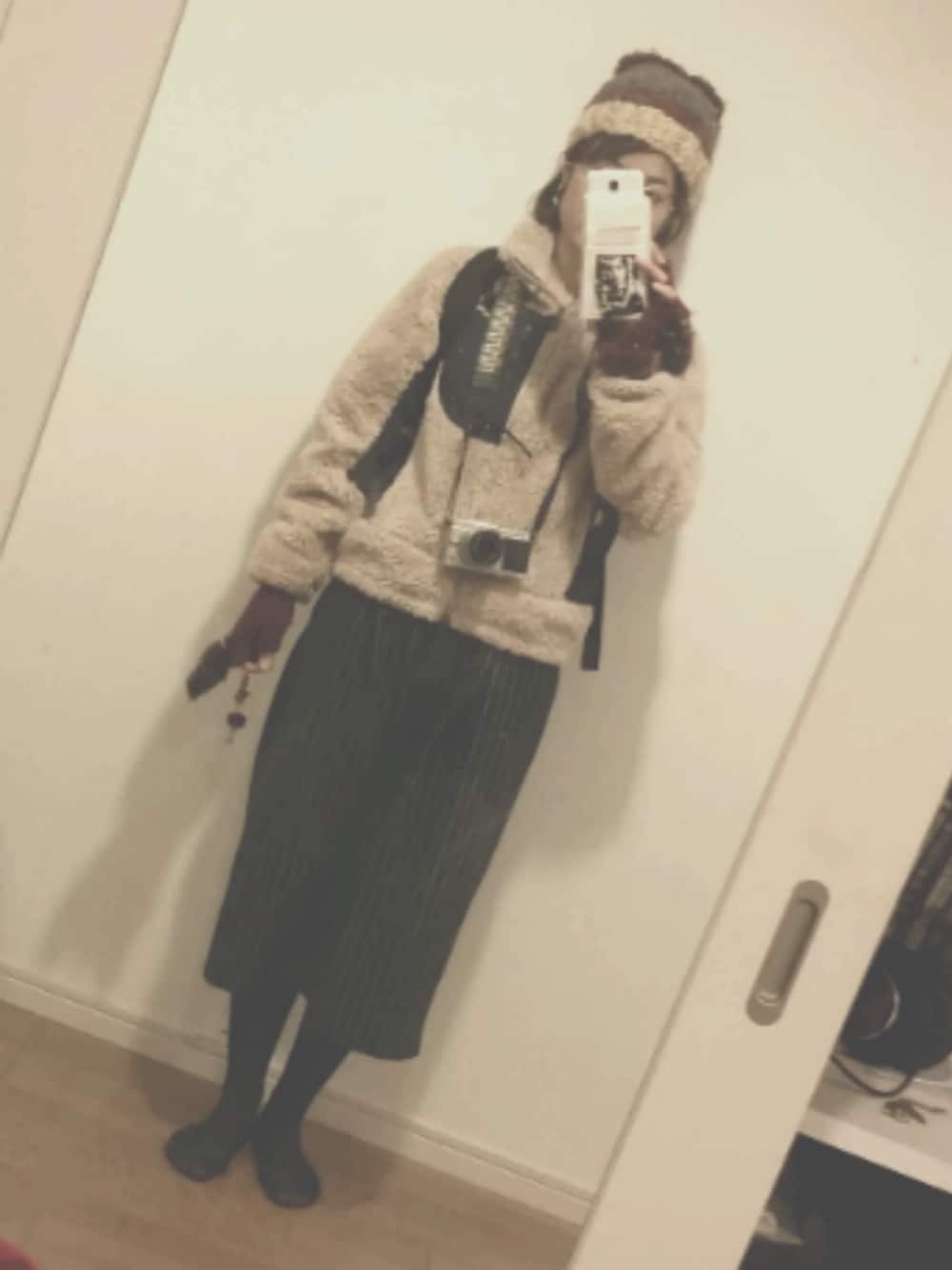 「西成探険隊、可愛い友達に会う、年下やから余計こっちは、男の子気分、守ったる、話きいたるし、笑かす自信もある、男前、バイ疑惑、襲いません」｜「OLYMPUS PENのアイテム（カメラ/カメラグッズ、ゴールド系）」を使った、Milica Kimuraさん（レディース・161cm）の冬コーディネートの1枚目の写真